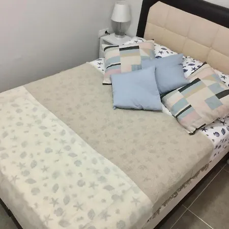 Bodrum-turgutreis Merkezde Plaja 50 Metre Uzaklikta 1 Ve 2 Numarali Daireler Apartmán Bodrum