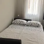 Bodrum-turgutreis Merkezde Plaja 50 Metre Uzaklikta 1 Ve 2 Numarali Daireler Appartamento
