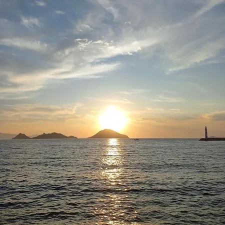 Bodrum-turgutreis Merkezde Plaja 50 Metre Uzaklikta 1 Ve 2 Numarali Daireler بودروم