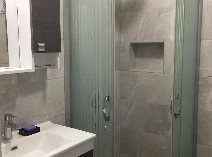Appartement Bodrum-turgutreis Merkezde Plaja 50 Metre Uzaklikta 1 Ve 2 Numarali Daireler