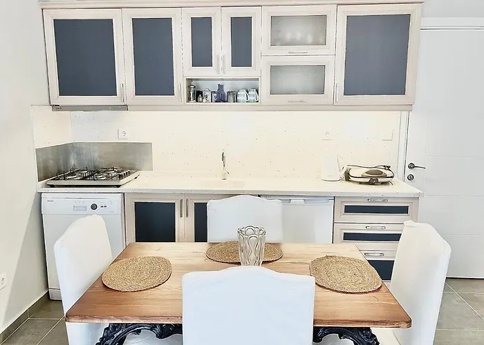 Appartement Bodrum-turgutreis Merkezde Plaja 50 Metre Uzaklikta 1 Ve 2 Numarali Daireler