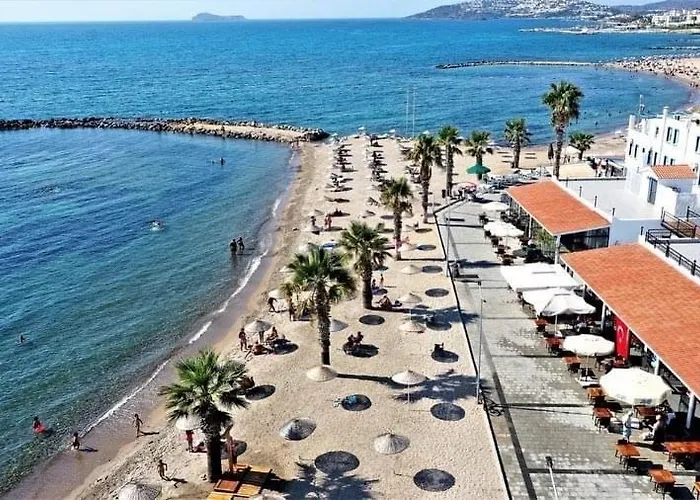 Bodrum-turgutreis Merkezde Plaja 50 Metre Uzaklikta 1 Ve 2 Numarali Daireler *