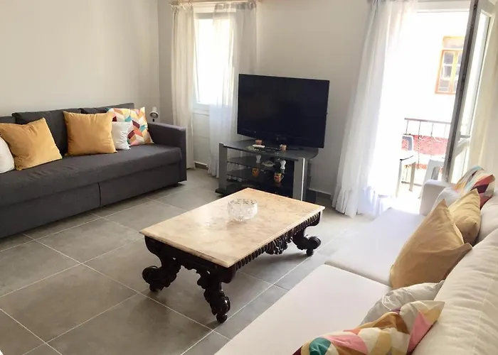 Bodrum-turgutreis Merkezde Plaja 50 Metre Uzaklikta 1 Ve 2 Numarali Daireler Appartement *