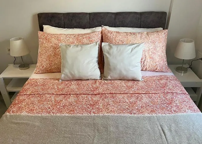 Bodrum-turgutreis Merkezde Plaja 50 Metre Uzaklikta 1 Ve 2 Numarali Daireler Appartement Bodrum